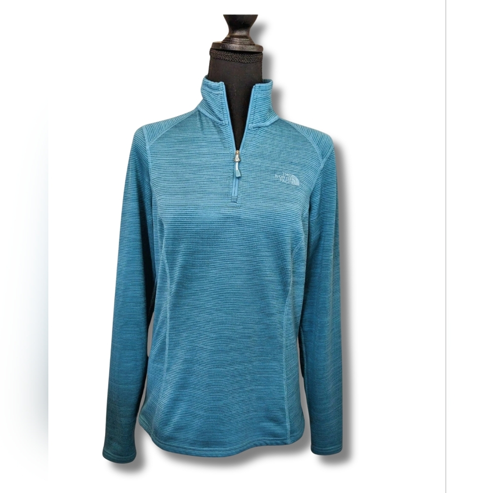 The North Face Women’s FlashDry Grid Quarter Zip Pullover – Teal Blue – S